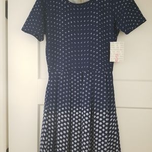 NWT lularoe amelia